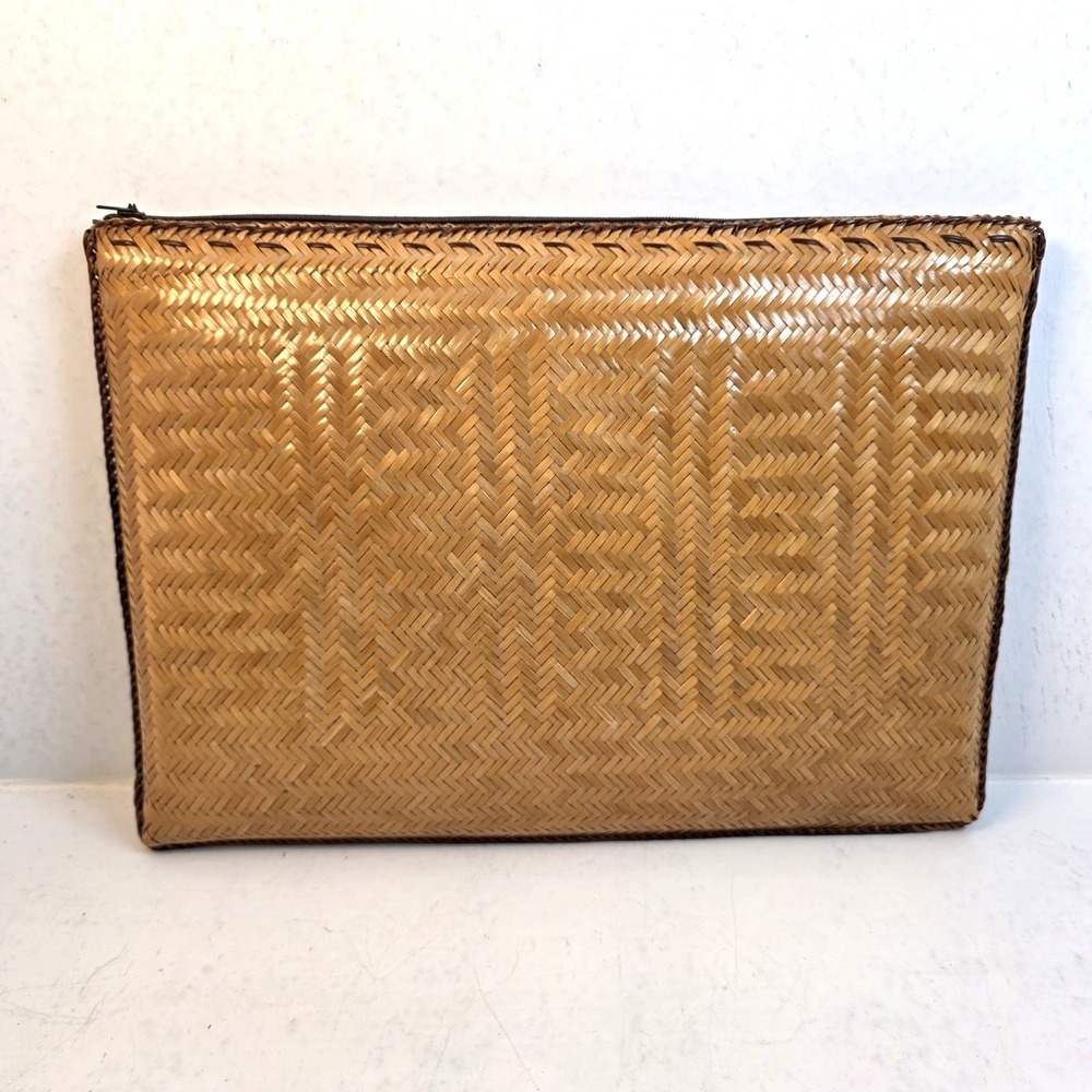 Vintage Woven Straw Oversized Clutch Bag Tan Geometric Pattern Boho Summer Zip